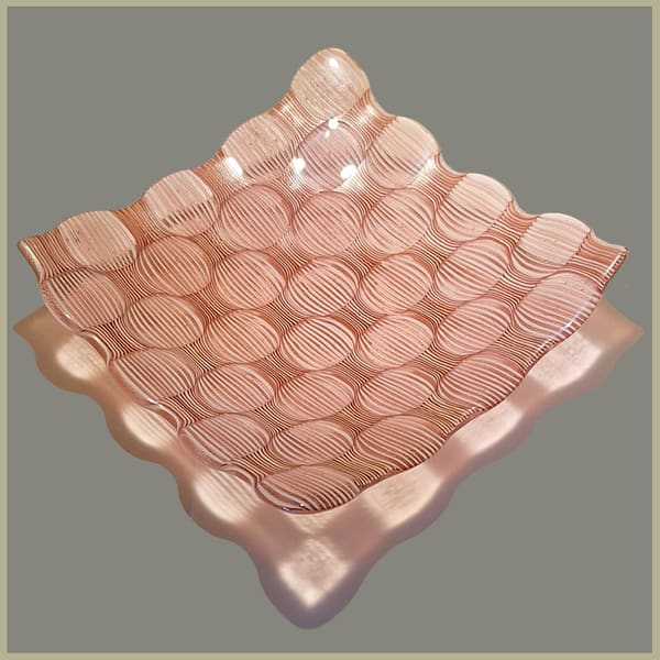 Glasfusingwerk van Thea Slikboer — Schaal 23x23 cm sunset opal white