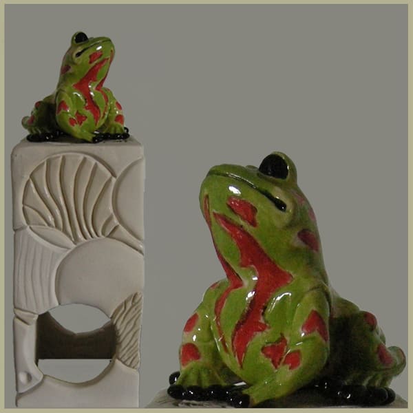 Keramisch werk van Thea Slikboer — Frog