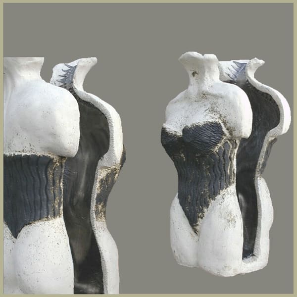 Keramisch werk van Thea Slikboer — Vrouwen torso