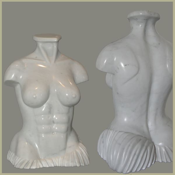 Stenen beeld van Thea Slikboer — Vrouwen torso